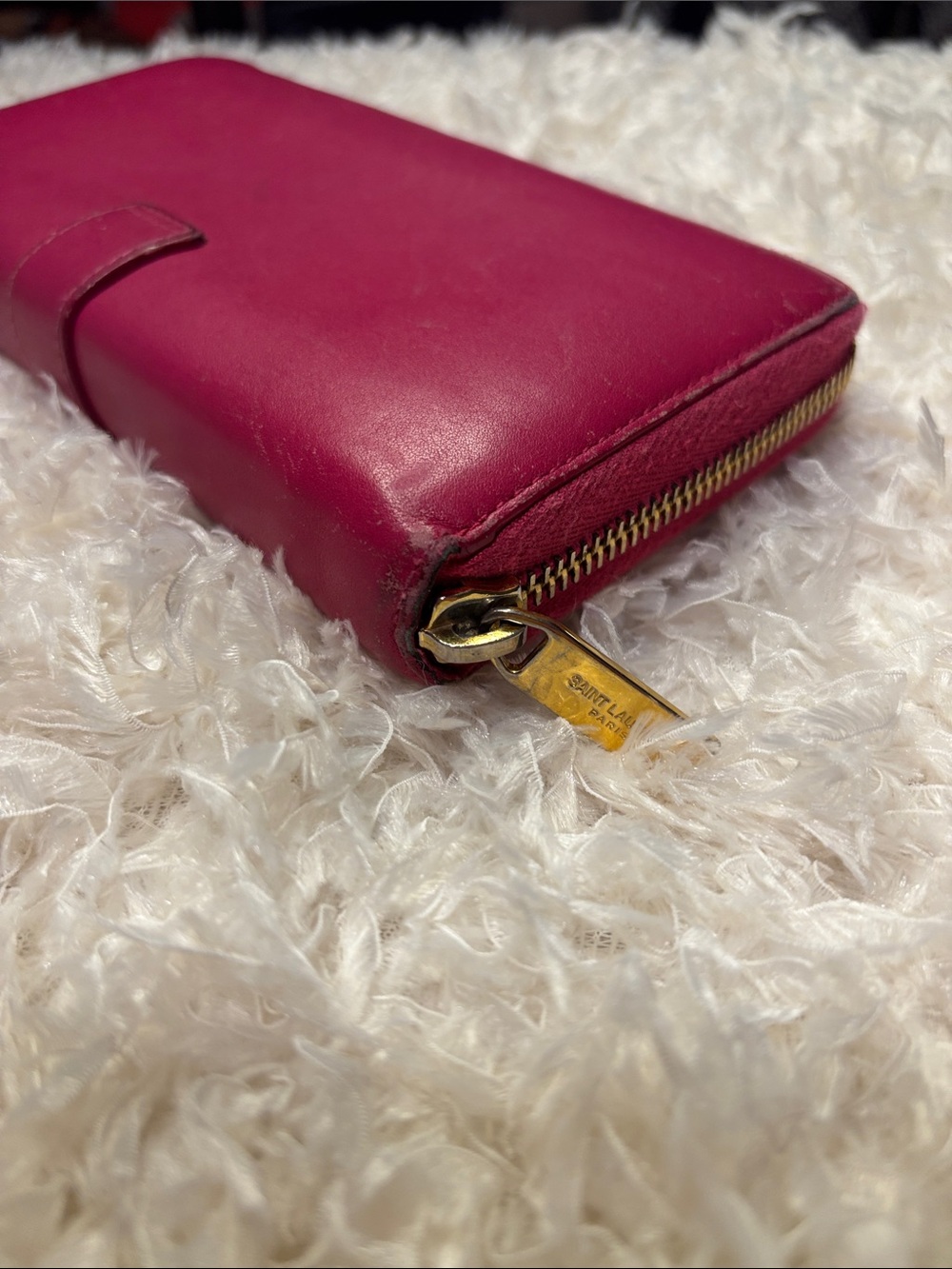 Saint Laurent Classic Y Ligne Zip Around Wallet in fuchsia pink - Picture 5 of 16
